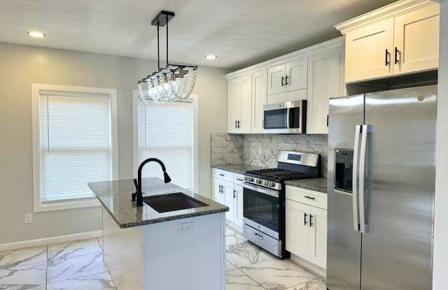 5 Ashford St - 5 Ashford Street, Newton, NJ 07860