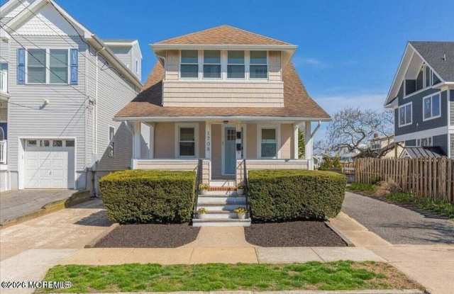 1708 A Street Gallery 2