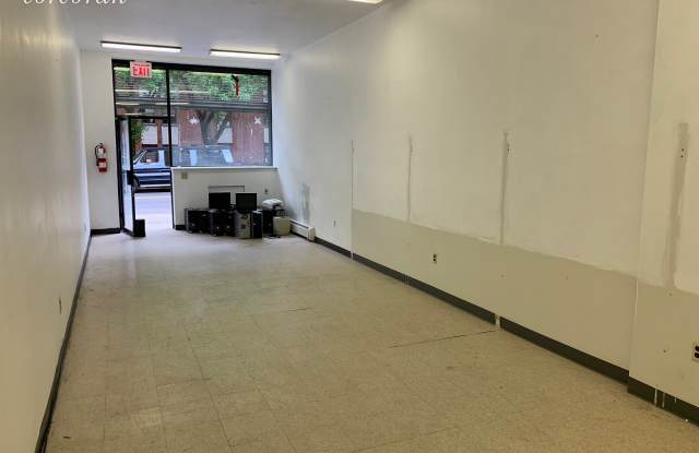 452 Gates Avenue Gallery 2