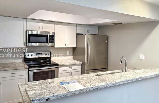 1920 West Lindner Avenue photos photos