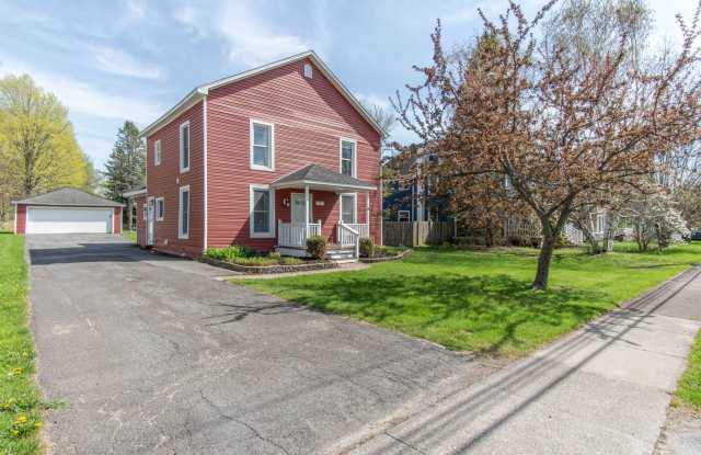 Charming 3Bed/2Bath Home Minutes from Fort Drum | Pet Friendly | Garage + Spacious Yard photos photos Charming 3Bed/2Bath Home Minutes from Fort Drum | Pet Friendly | Garage + Spacious Yard photos photos