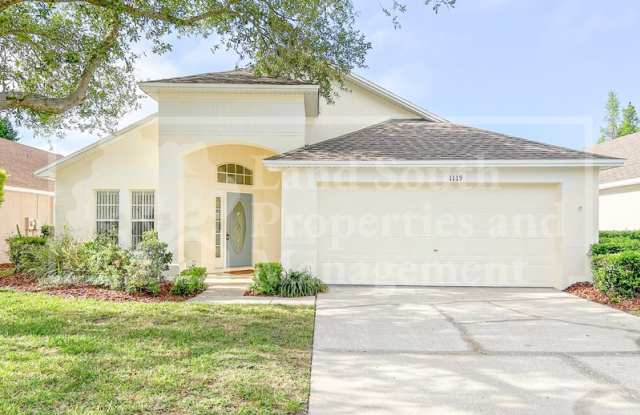 1119 Clearpointe Way photos photos