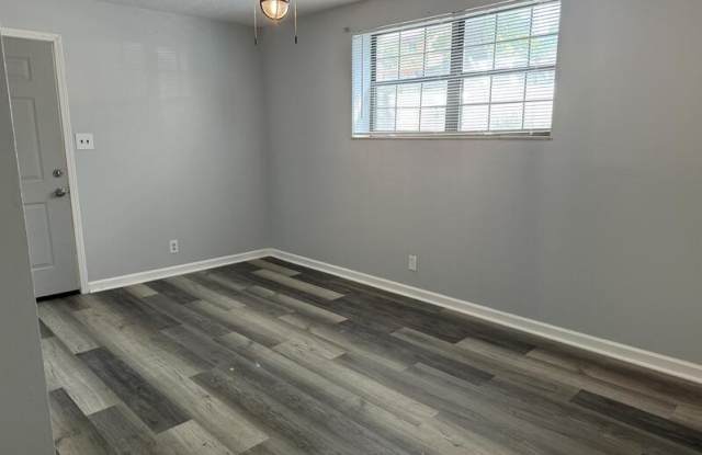 118 Walsh Lane - 118 Walsh Lane, Oak Ridge, TN 37830