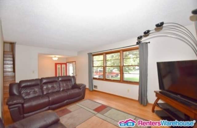 3643 Jordan Cir N Gallery 3