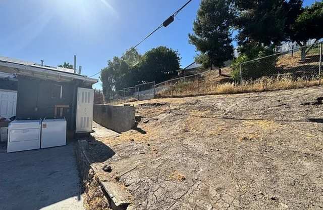 8136 Dodie St Apt D Gallery 4