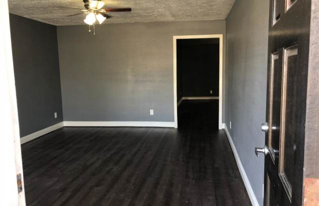 850 Regal Street Gallery 3