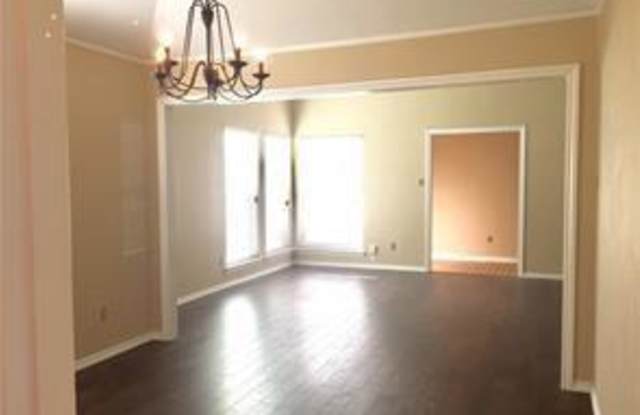 2 Lakeway Drive Gallery 2