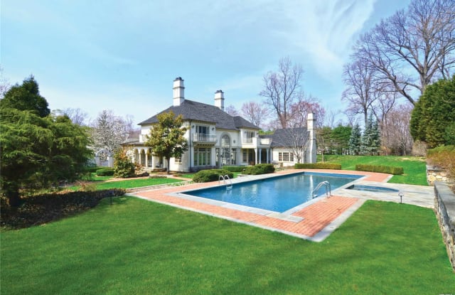 4 Sterling Ln - 4 Sterling Lane, Sands Point, NY 11050