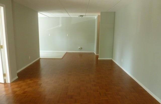 416 Benedict Avenue Gallery 4