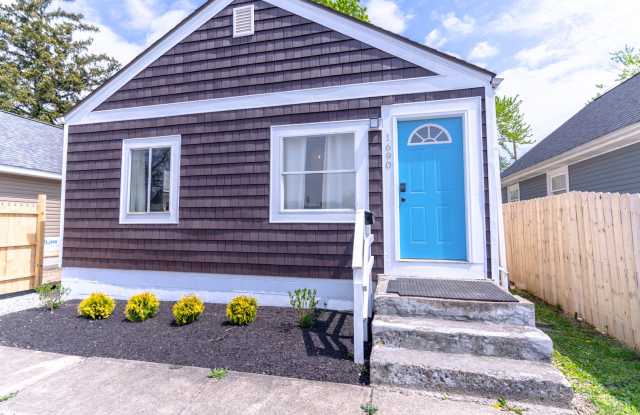 [STR] Fairgrounds Flat Located across Fairgrounds - Fully Furnished 2-Bedroom Home Near Downtown Columbus photos photos