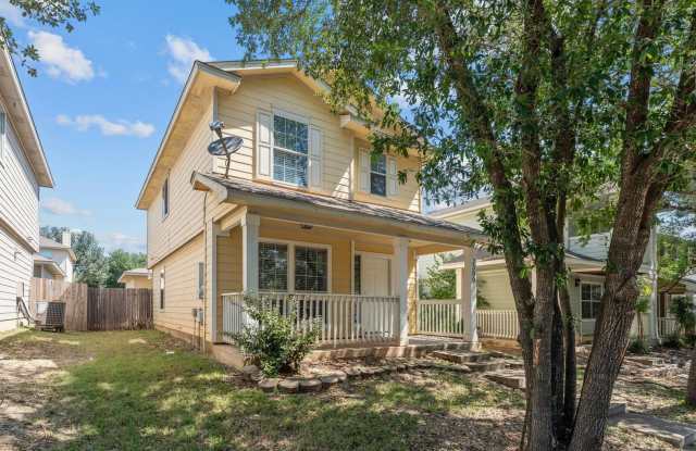 Charming 2-story 3 bedroom home- Available now! photos photos