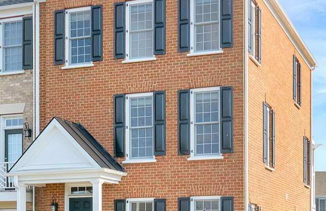 1232 Old Trail Drive **MOVE-IN SPECIAL!!** - 1232 Old Trail Drive, Crozet, VA 22932