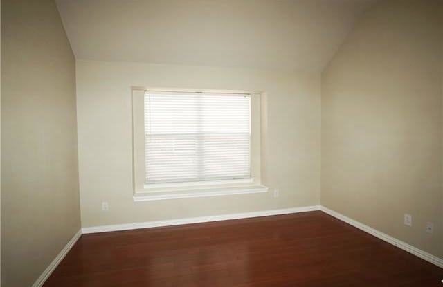 510 Crownpoint Lane Gallery 3