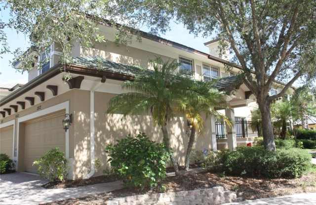 6552 MOORINGS POINT CIRCLE Gallery 2
