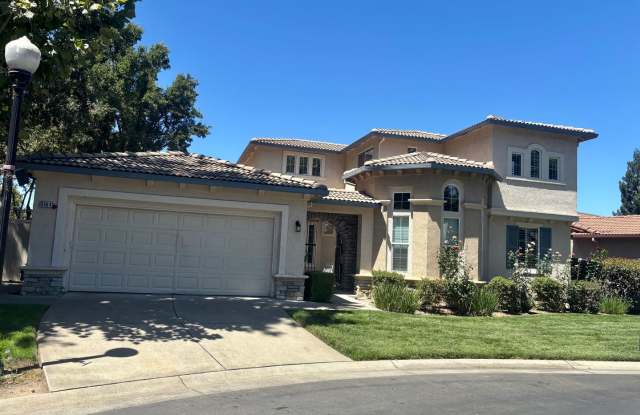 One Of a Kind - HUGE 3/2.5 (Guard Gated Private Community) - Golf Course! photos photos