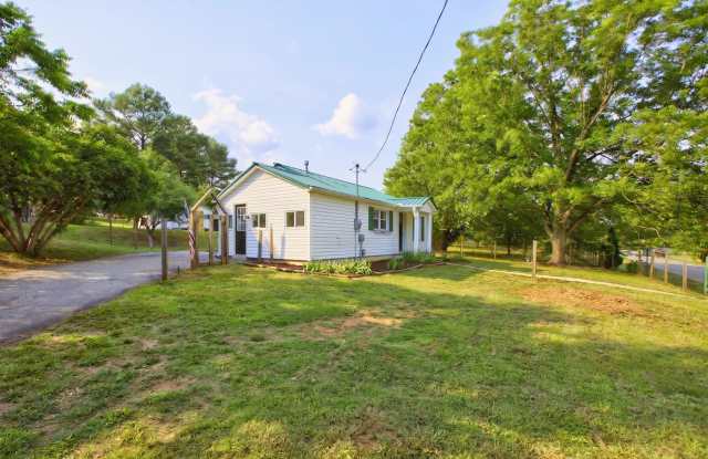 611 Holston Creek Church Road Gallery 2