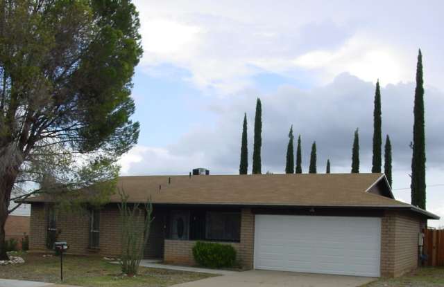 3BR/2BA/2GA 1,768 sq.ft. rental in Sierra Vista, AZ- Brand New Tile In Bedrooms!!! photos photos
