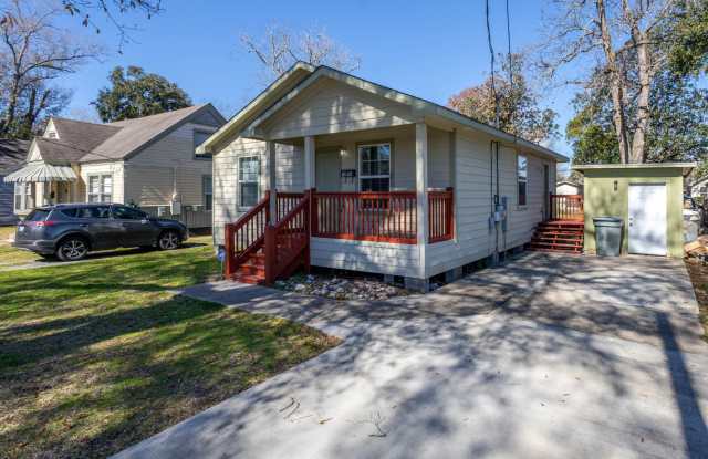 2 bed, 1 bath in great location - move in ready! photos photos