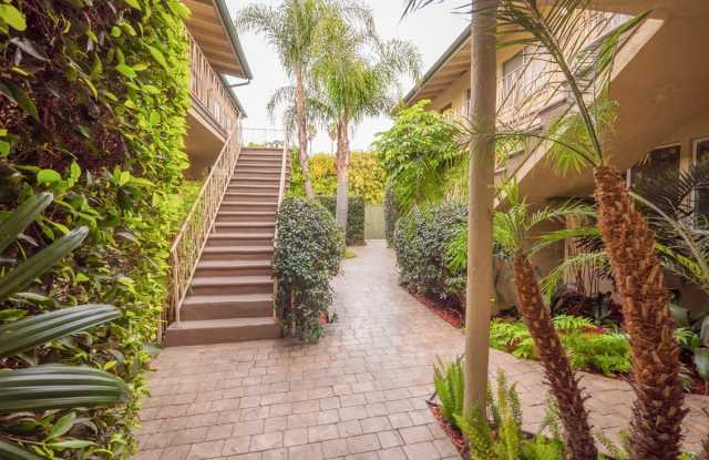 4718 Centinela Avenue photos photos