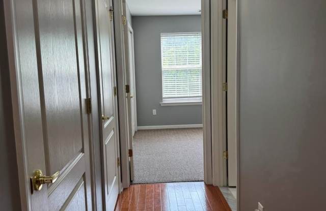 1325 Fernwood Court Gallery 2