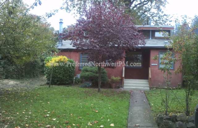 3 Bedroom, 1.5 Bath Home Near University photos photos 3 Bedroom, 1.5 Bath Home Near University photos photos
