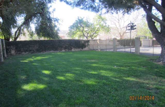 2077 North Avenida Refugio - 1 Gallery 3
