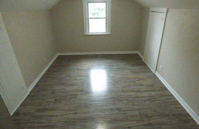 SPACIOUS 3 BEDROOM HOME READY TO WELCOME YOU Gallery 4