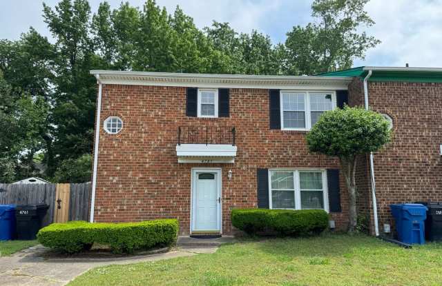 Welcome to this charming 3 bedroom "ASK ABOUT OUR ZERO DEPOSIT" photos photos