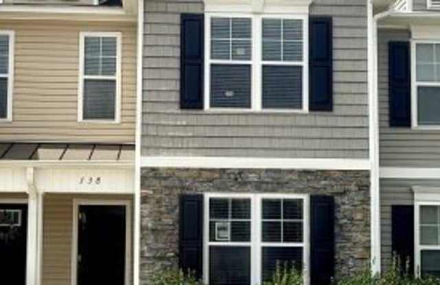 138 Collinwood Drive Gallery 2