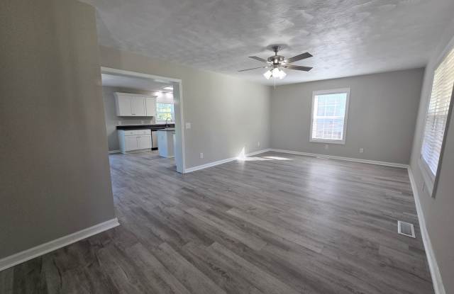 New Listing!!! Gallery 3