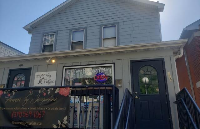 DOWNTOWN 4 BEDROOM DUPLEX!!! 4 bedroom duplex in DOWNTOWN IOWA CITY! photos photos