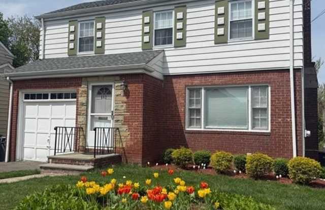 693 Oak Avenue photos photos