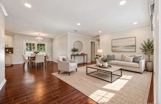 146 Saint Marks Place Gallery 2