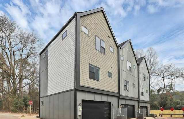 206 Nelson Avenue Gallery 4