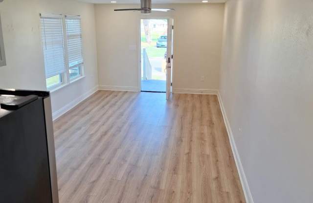 4402 Dale St photos photos