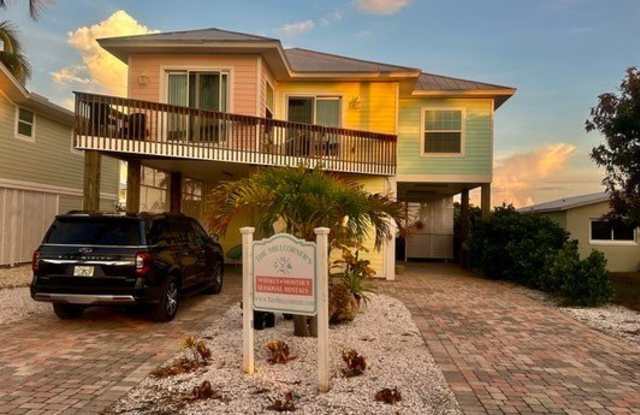 2579 Third Street photos photos