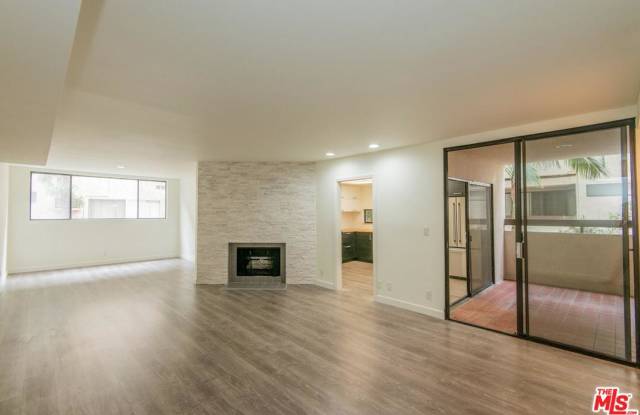 8380 WARING Avenue Gallery 4