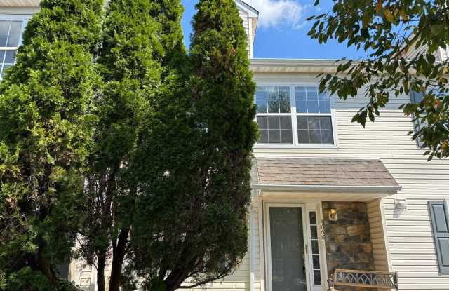 4666 LOUISE SAINT CLAIRE DRIVE - 4666 Louise Saint Claire Drive, Bucks County, PA 18902