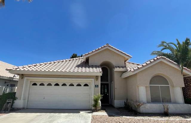 Charming 3-Bedroom Home Backing to Greenway with Golf Course Access photos photos