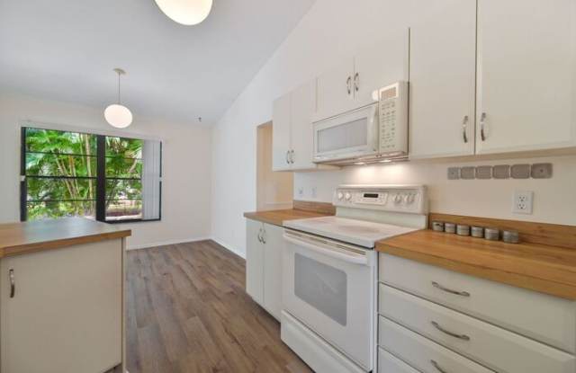9397 Pineapple Road Gallery 2