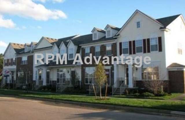 Gorgeous Townhouse Steps from Pool and Hiking Trails photos photos