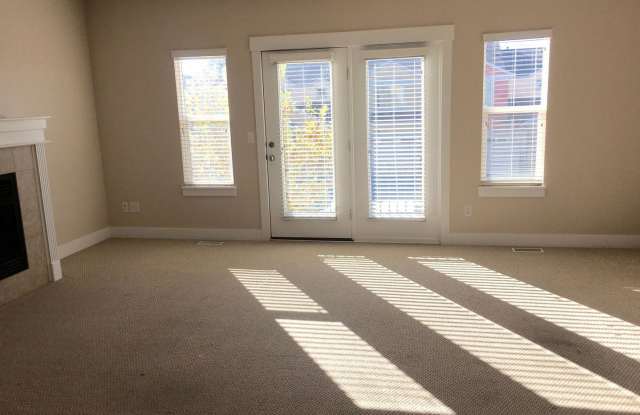 1077 Quarry View Way Gallery 4