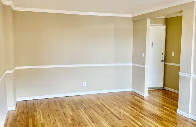 70 Croton Ave photos photos