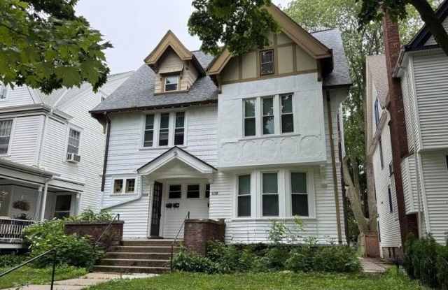 2724 N Stowell Ave photos photos