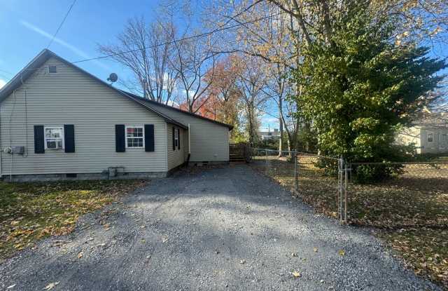 House For Rent, Ready Now! photos photos