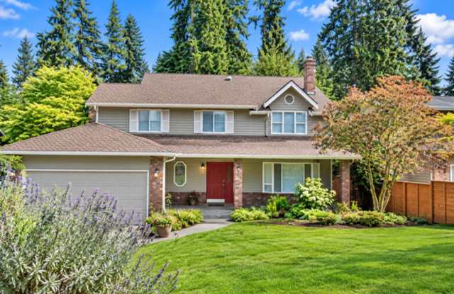 4Bd/2.5Ba Kirkland Home Gallery 1