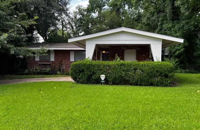 3 Bedrooms, 1 Bathroom, Brick home , Carport, Fenced back yard. photos photos