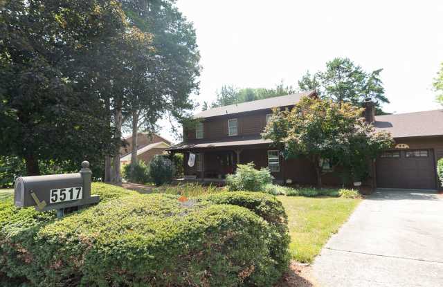 Immaculate 4 bedroom 3 bathroom home in Northwest Greensboro with 1 car garage/large fenced-in yard/storage shed Gallery 3
