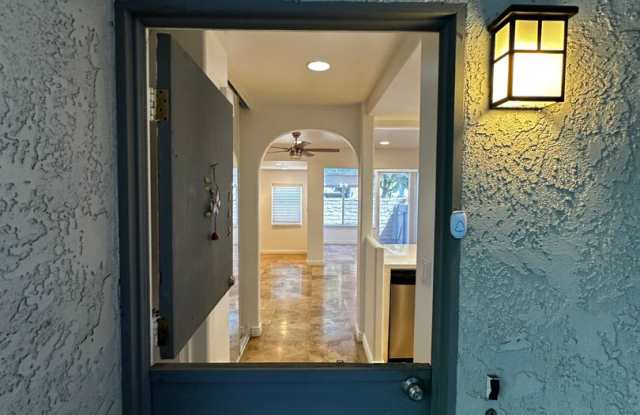 Huntington Beach Studio Gallery 1
