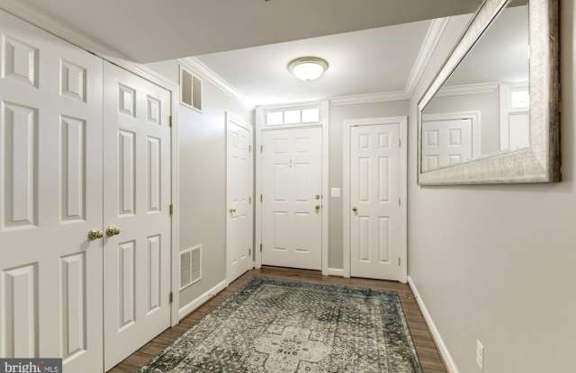 20964 PROMONTORY SQ Gallery 2